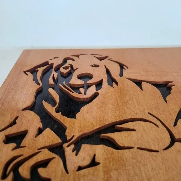 Hand made picture of dog cut on wooden plug. Signed by artist. - Picture 4 of 7